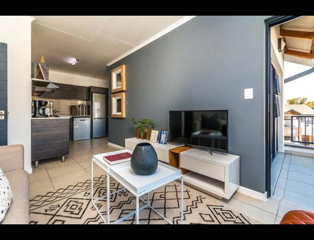 1 BEDROOM APARTMENT FOR SALE IN OLIVEDALE